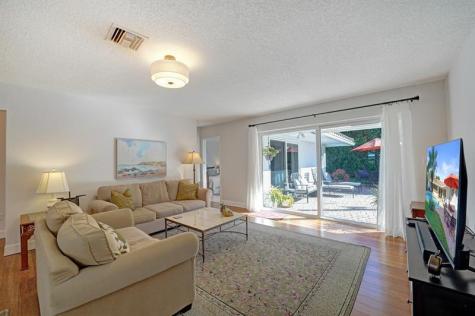 4820 NE 27 Avenue Fort Lauderdale FL 33308