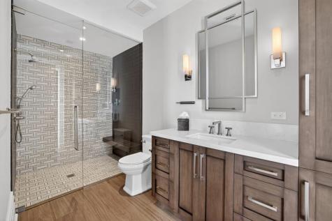 400 Mola Avenue Fort Lauderdale FL 33301