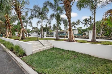 400 Mola Avenue Fort Lauderdale FL 33301