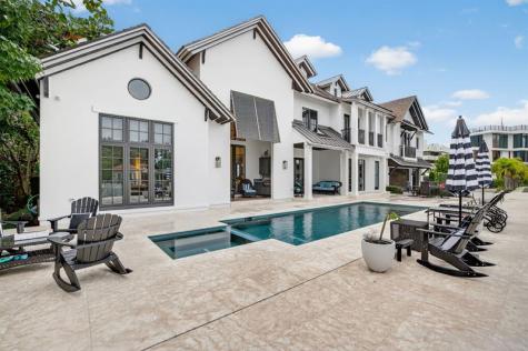 400 Mola Avenue Fort Lauderdale FL 33301