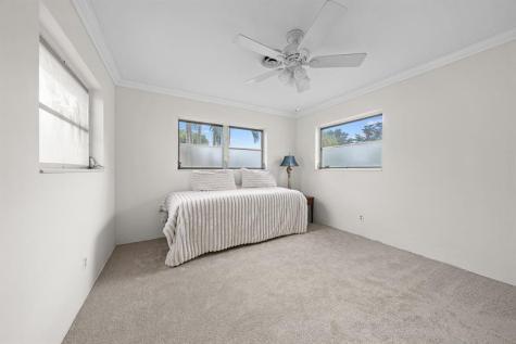1918 N 39th Avenue Hollywood FL 33021