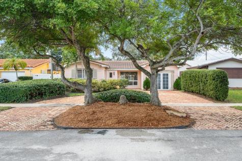 1918 N 39th Avenue Hollywood FL 33021