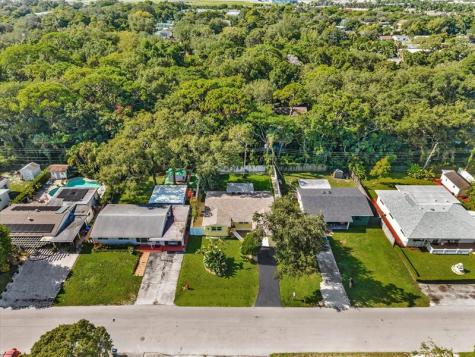 1700 SW 30th Street Fort Lauderdale FL 33315