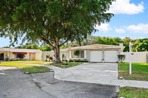 481 NW 45th Terrace Plantation FL 33317