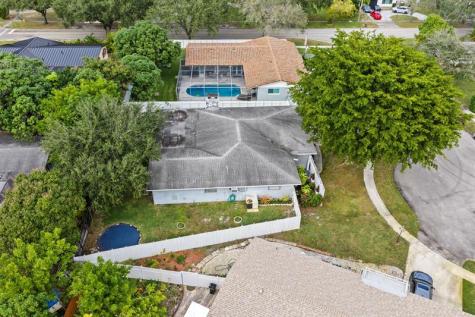 481 NW 45th Terrace Plantation FL 33317
