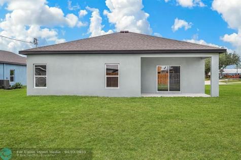 2373 SW Chateau Terrace Port St Lucie FL 34953