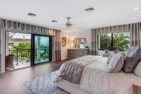 2541 NE 48th Street Lighthouse Point FL 33064