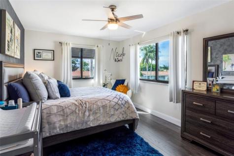 2541 NE 48th Street Lighthouse Point FL 33064