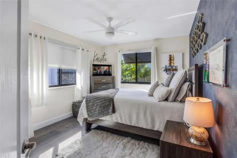 2541 NE 48th Street Lighthouse Point FL 33064