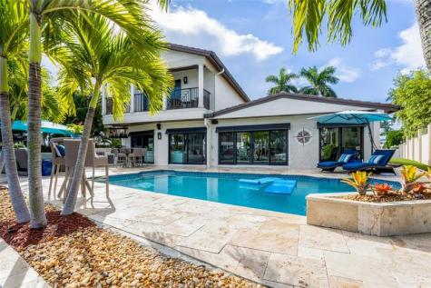 2541 NE 48th Street Lighthouse Point FL 33064
