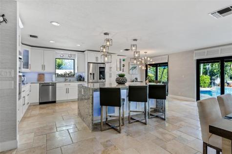 2541 NE 48th Street Lighthouse Point FL 33064