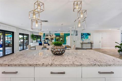 2541 NE 48th Street Lighthouse Point FL 33064