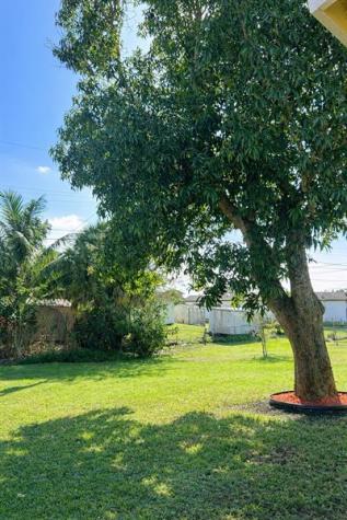 561 SW 14th Street Belle Glade FL 33430