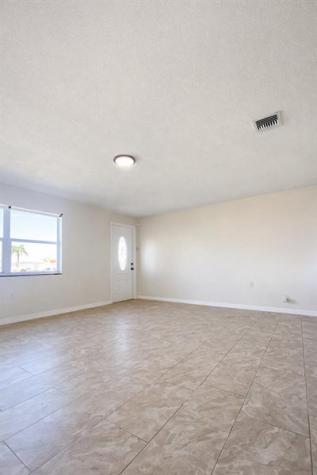 561 SW 14th Street Belle Glade FL 33430