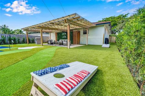 1004 SW 19 Street Fort Lauderdale FL 33315
