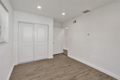 30 NE 139th Street North Miami FL 33161