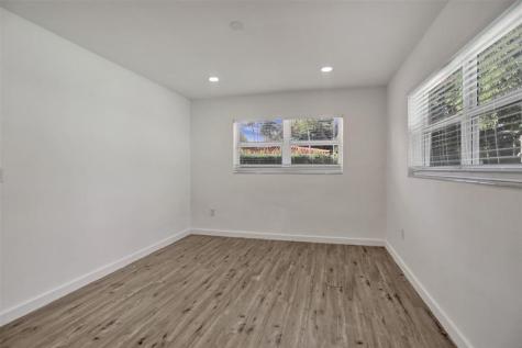 30 NE 139th Street North Miami FL 33161