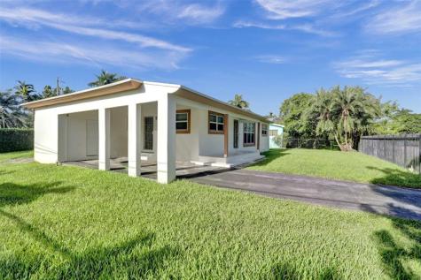 30 NE 139th Street North Miami FL 33161