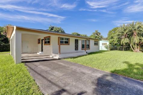 30 NE 139th Street North Miami FL 33161