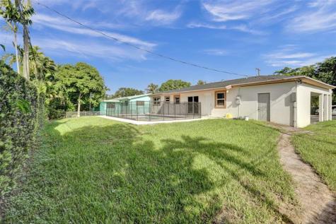 30 NE 139th Street North Miami FL 33161