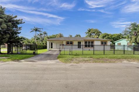 30 NE 139th Street North Miami FL 33161