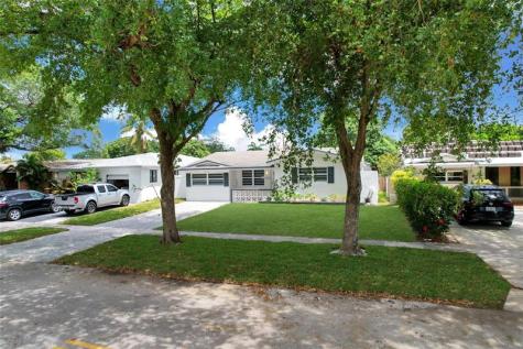 5311 Pierce Street Hollywood FL 33021