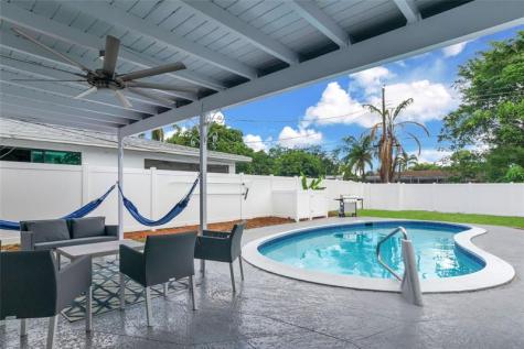 5311 Pierce Street Hollywood FL 33021
