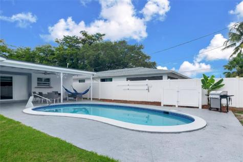 5311 Pierce Street Hollywood FL 33021