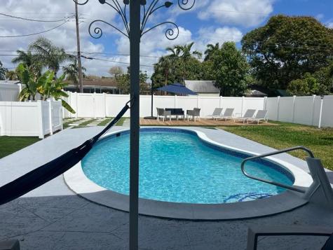 5311 Pierce Street Hollywood FL 33021