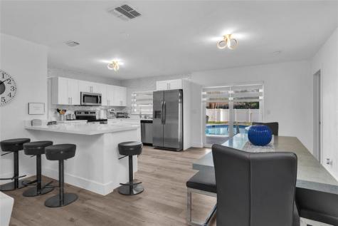 5311 Pierce Street Hollywood FL 33021