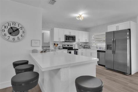 5311 Pierce Street Hollywood FL 33021