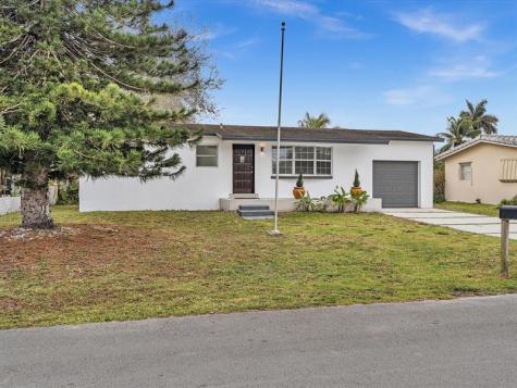 5710 SW 54th Court Davie FL 33314