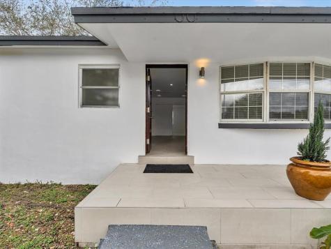 5710 SW 54th Court Davie FL 33314