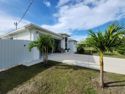 1045 N Naples Street LaBelle FL 33935