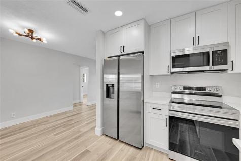 6925 NW 11th Street Margate FL 33063