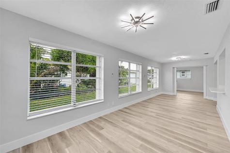 6925 NW 11th Street Margate FL 33063