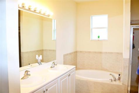 2872 NE 1st Drive Homestead FL 33033