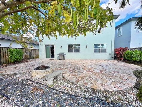 2872 NE 1st Drive Homestead FL 33033