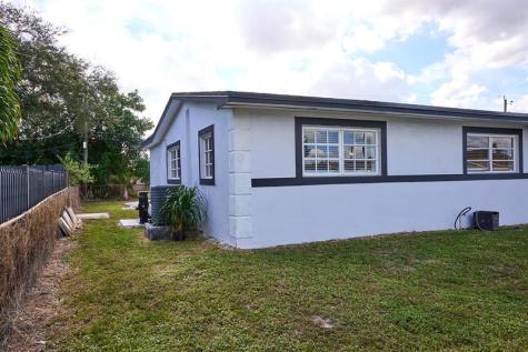 1272 NW 172nd Terrace Miami FL 33169