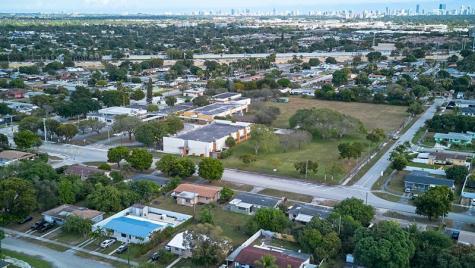 1272 NW 172nd Terrace Miami FL 33169