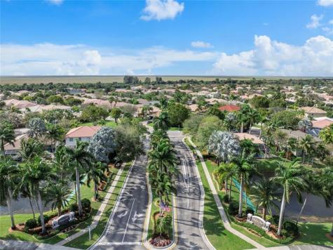 5053 NW 125th Avenue Coral Springs FL 33076