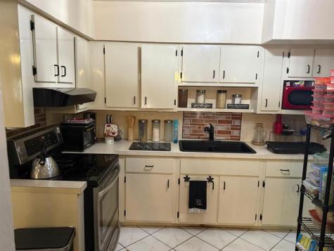 4200 SW 26th Street West Park FL 33023