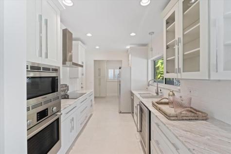 1635 Seabreeze Boulevard Fort Lauderdale FL 33316
