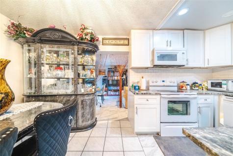 419 SW 80th Avenue Pompano Beach FL 33068