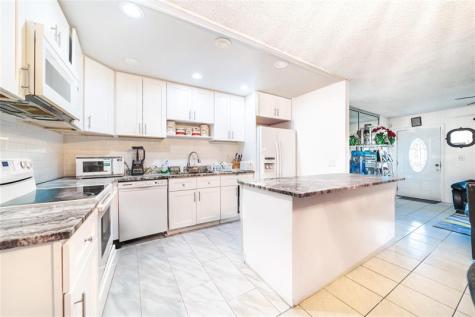 419 SW 80th Avenue Pompano Beach FL 33068