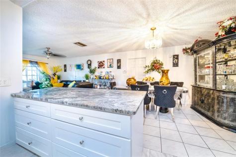 419 SW 80th Avenue Pompano Beach FL 33068