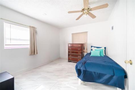 419 SW 80th Avenue Pompano Beach FL 33068