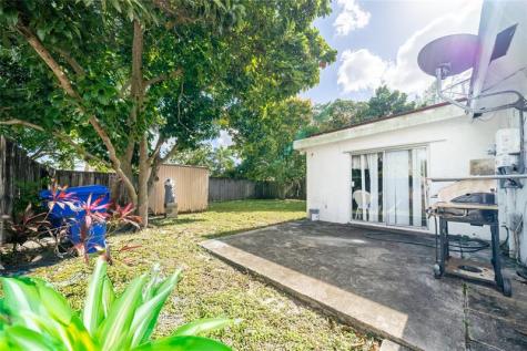419 SW 80th Avenue Pompano Beach FL 33068
