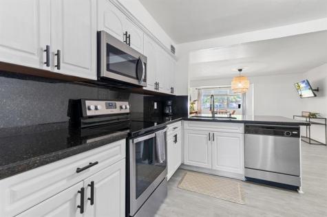 6375 SW 29th Street Miami FL 33155