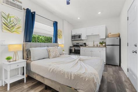 6375 SW 29th Street Miami FL 33155